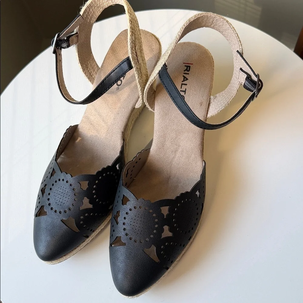 Rialto Espadrille Wedge Sandals floral laser cut adjustable ankle strap Like New